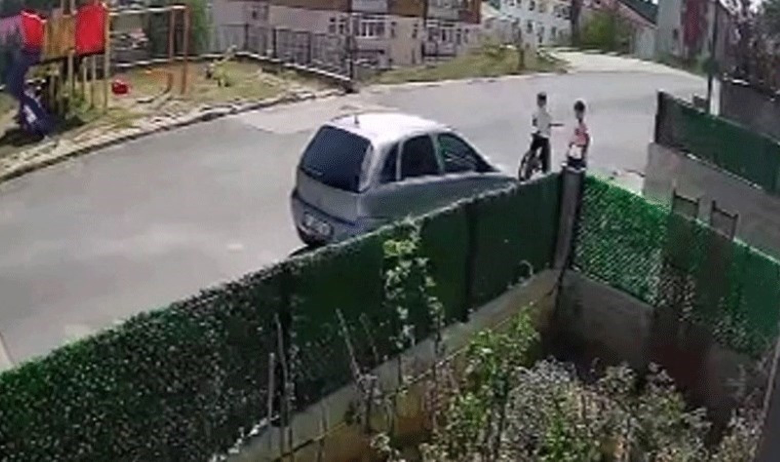 Bolu’da kan donduran olay: Oğluyla kavga eden 12 yaşındaki çocuğu otomobiliyle ezdi!