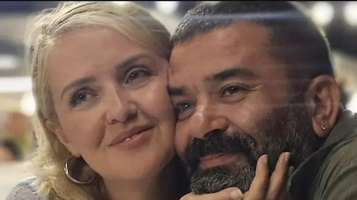 Bülent Şakrak ile Esra Akpınar’ın ayrıldığı iddia ediliyordu! Yatak pozu geldi