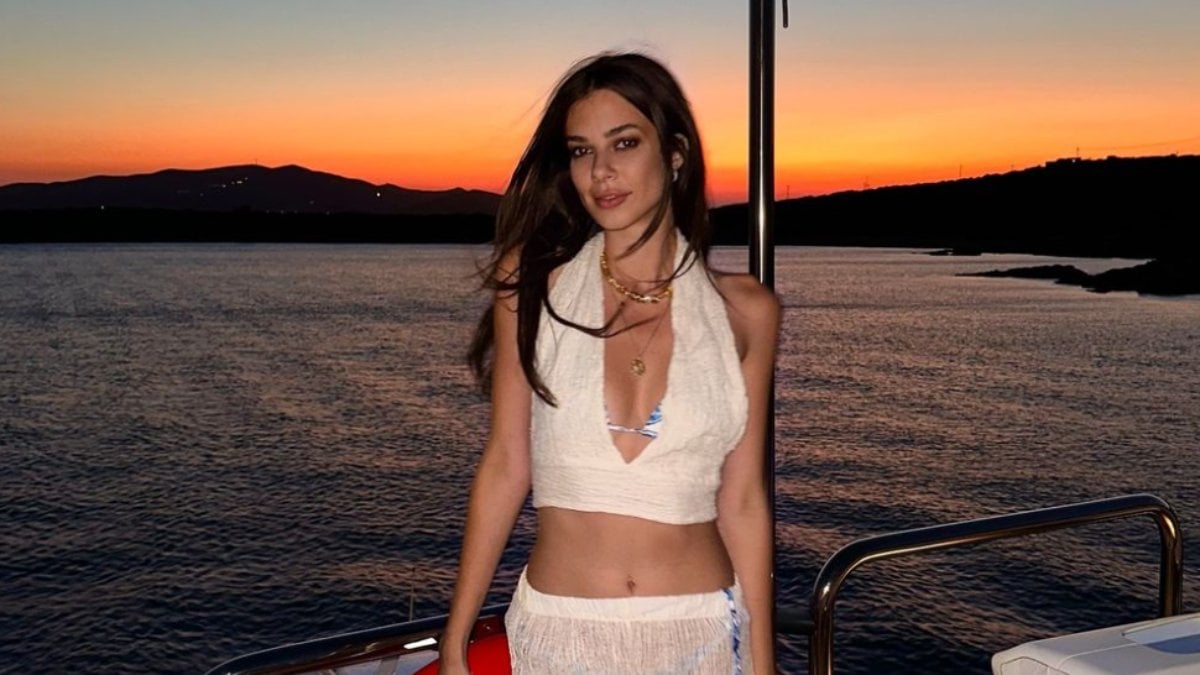 Deren Talu’dan bikinili paylaşım! İşte takipçilerinden tam not alan kareler…