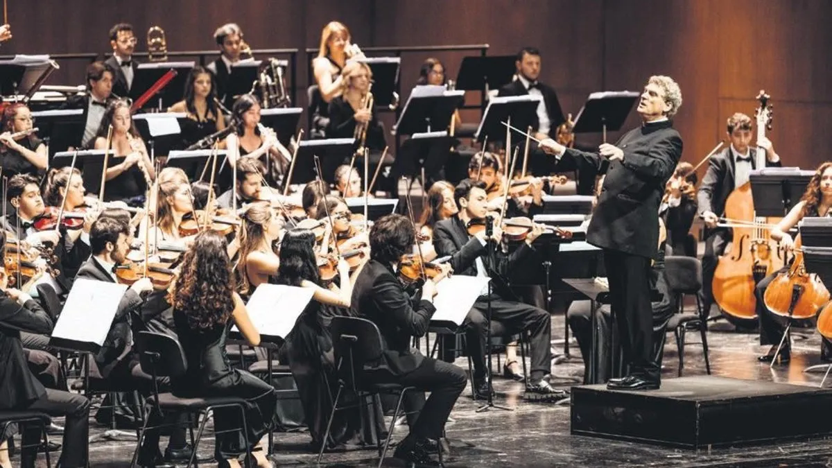 Dostluk anlaşmasının 100. yılında sahne aldılar