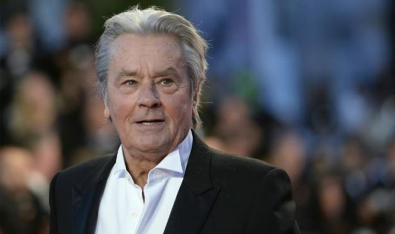 Drone uçurulması bile yasak! Alain Delon’un cenaze töreninde uygulanacak kurallar belli oldu