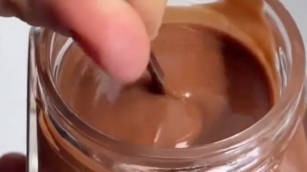 Dünyanın en kıymetli sürülebilir çikolatası satışa çıktı