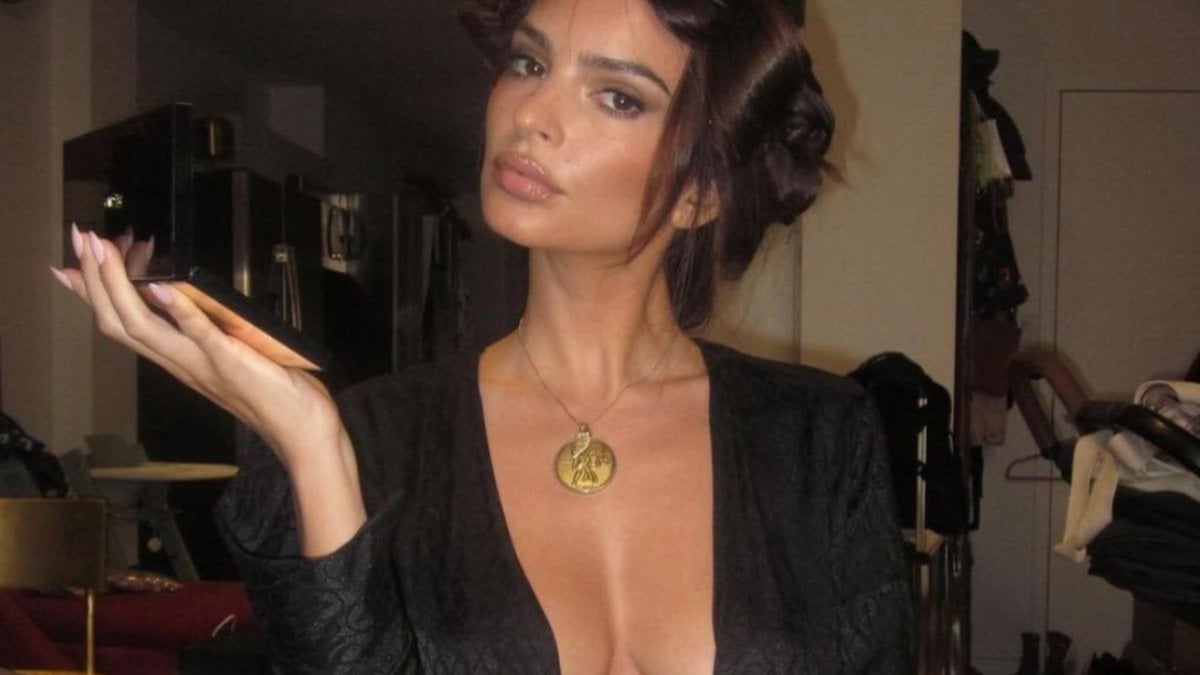 Emily Ratajkowski’nin sokak tarzı! Yayınladığı görüntü toplumsal medyada olay oldu
