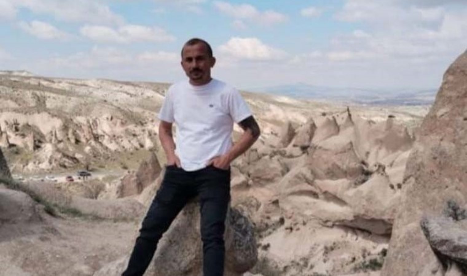 Haber alınamıyordu: Televizyon karşısında meyyit bulundu