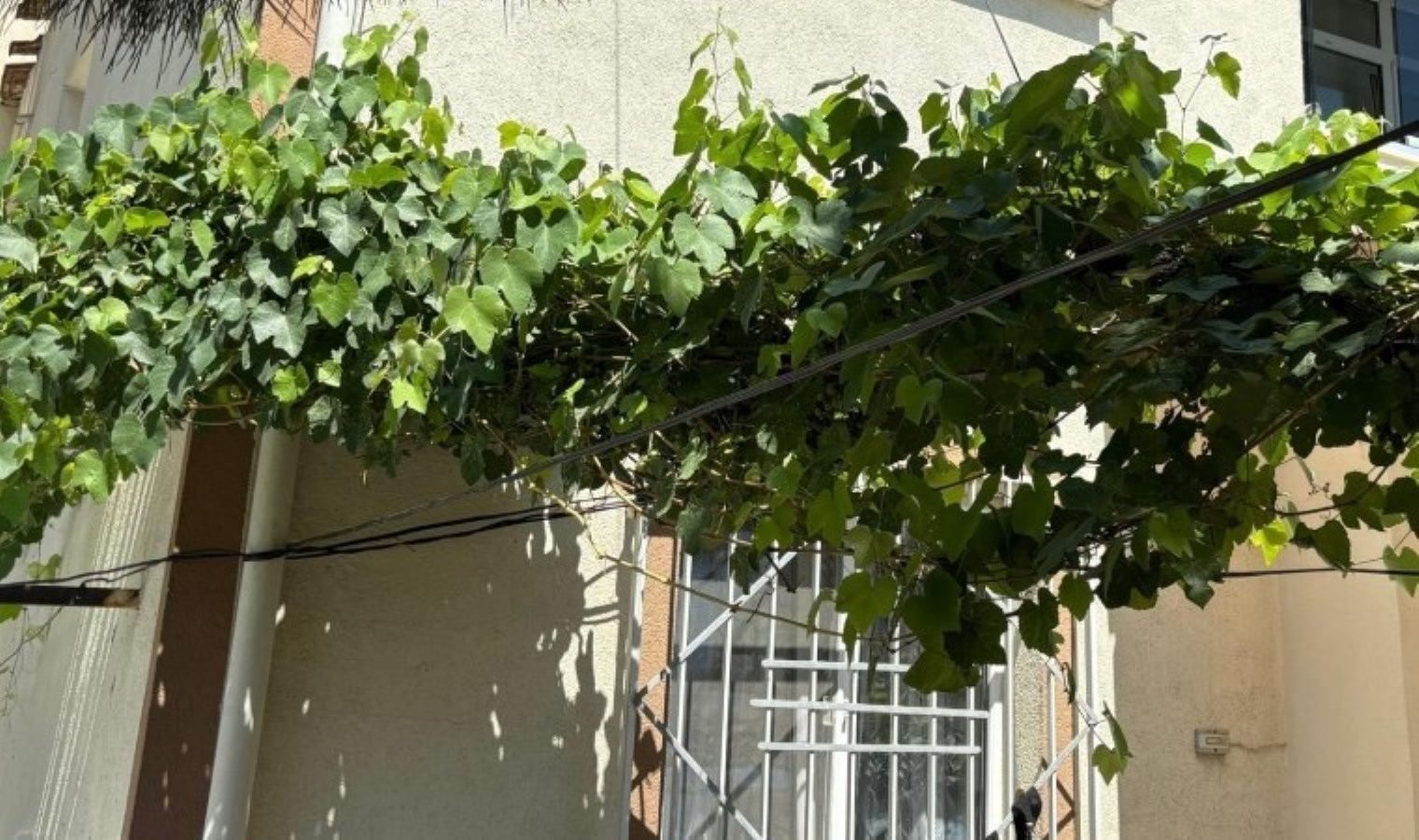 İnegöl’de Bebek Balkon Korkuluğundan Düştü