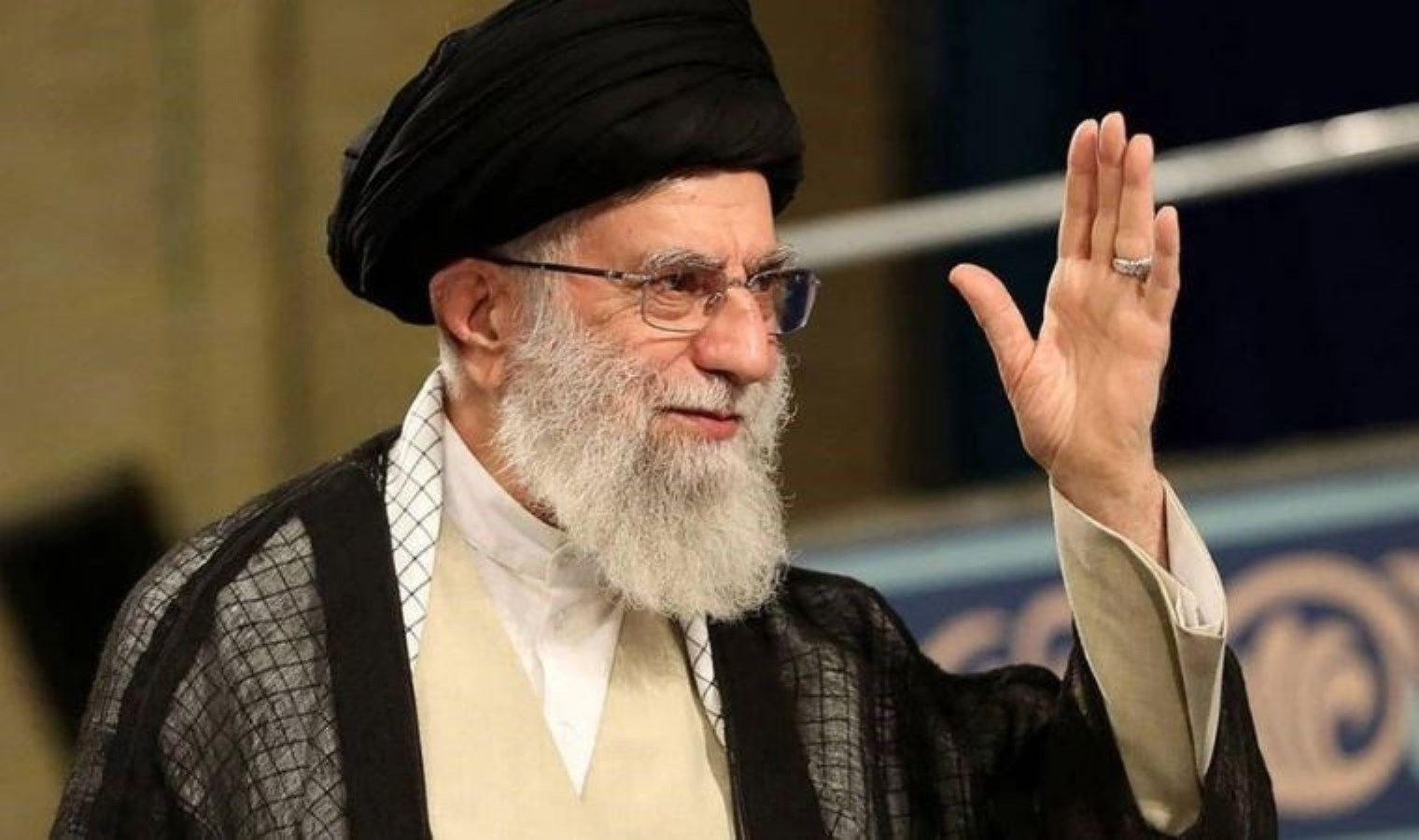 İran, İsrail’i uyardı: ‘Egemenliğimize yönelik saldırıyı cevapsız bırakmayacağız’