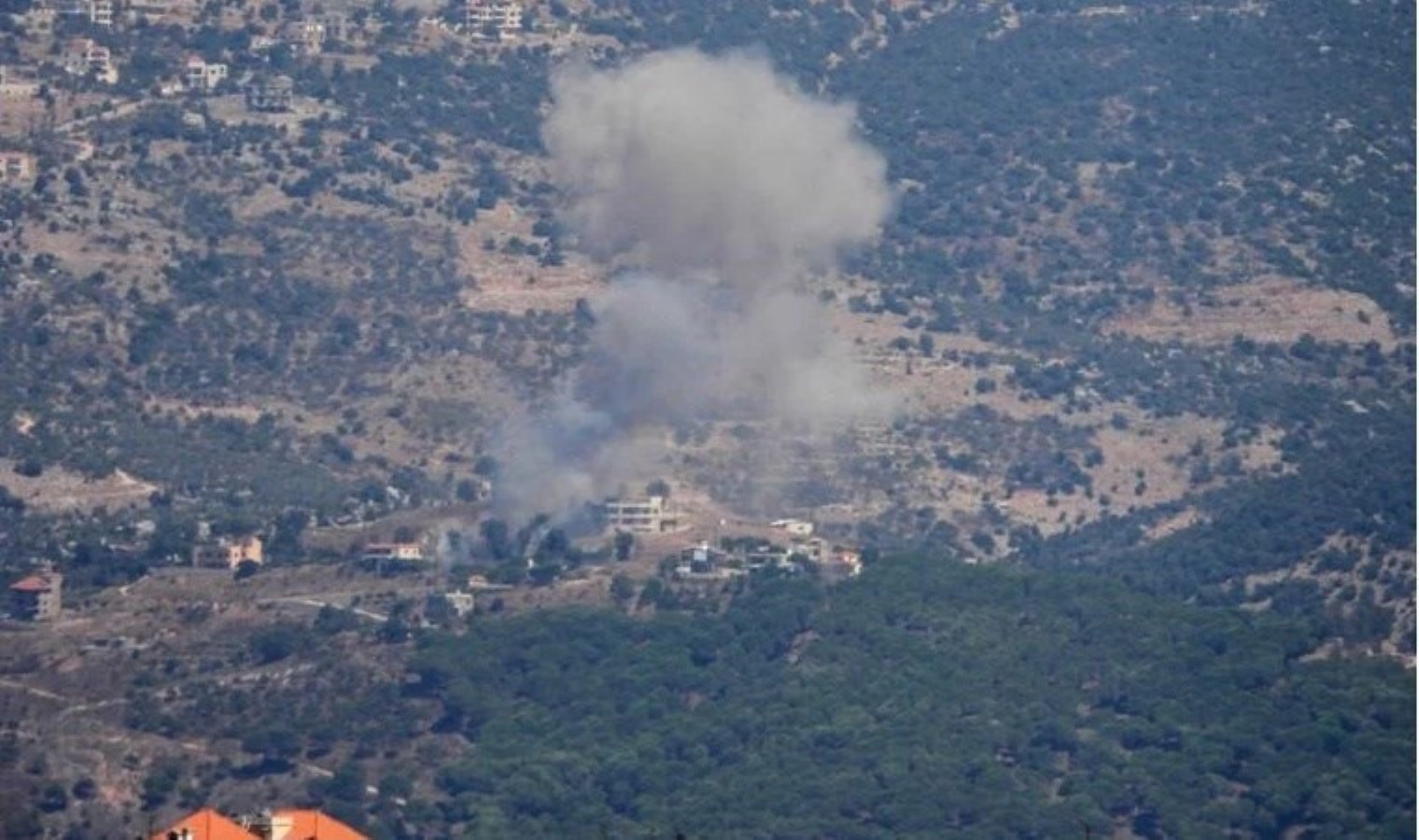 İsrail’den Lübnan’a hava saldırısı: 2 kişi öldü