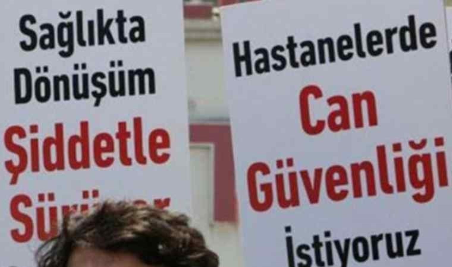 İstanbul Esenyurt’ta Sağlık Ekiplerine Şiddet Olayı