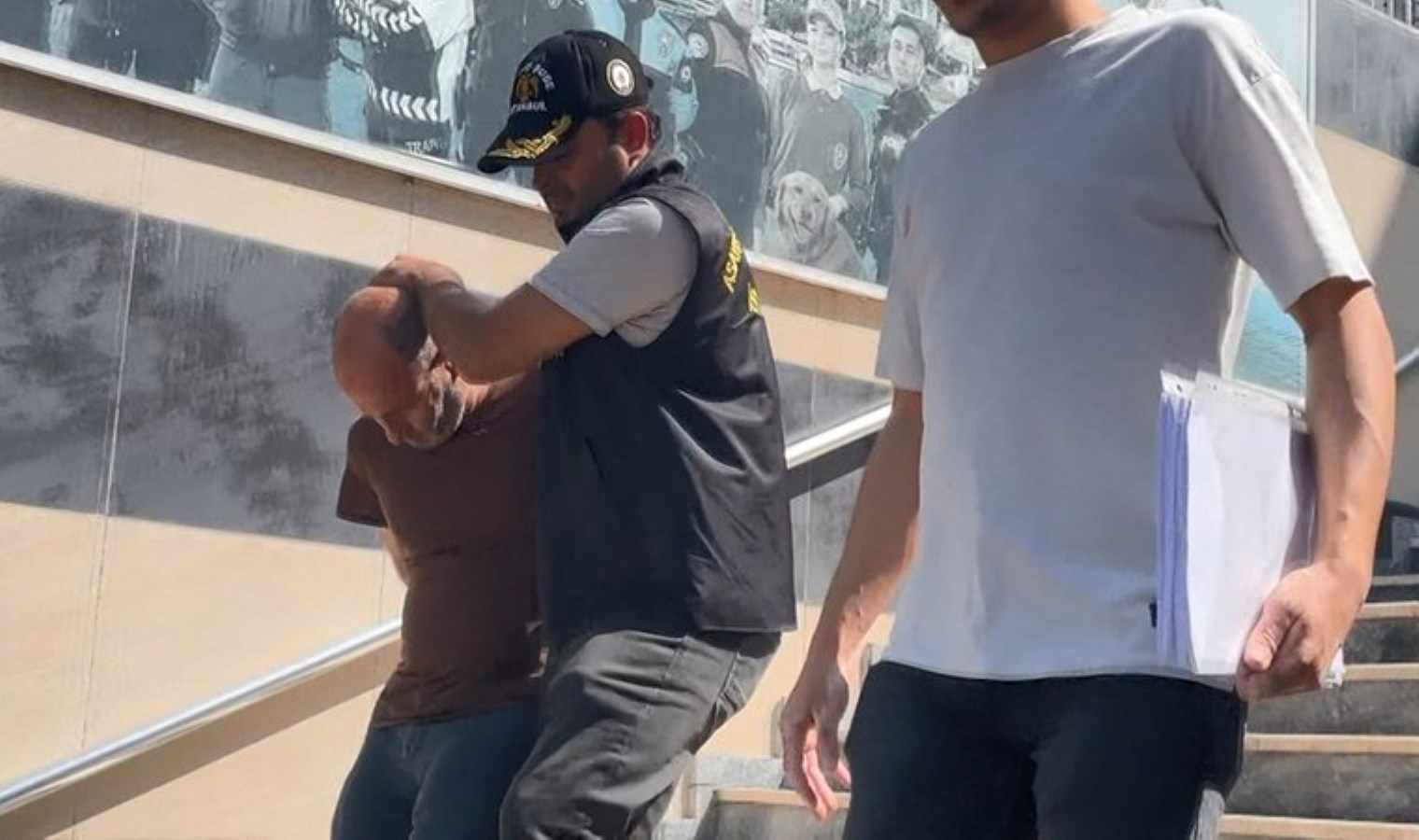 İstanbul, Sultangazi’de ‘Polisiz’ palavrasıyla 232 bin liralık vurgun!