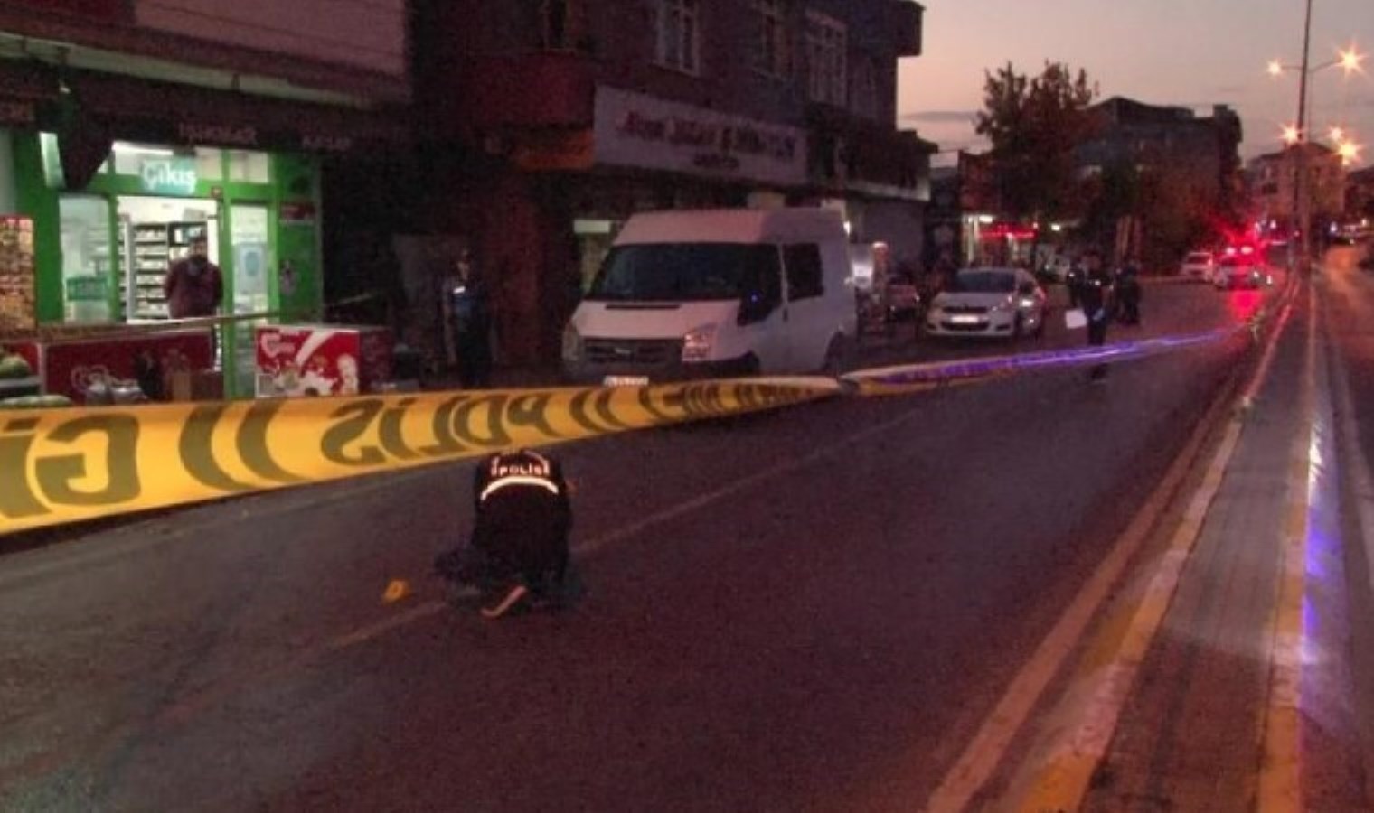 İstanbul’da eski çalışan dehşet saçtı: Kasap dükkanına 50 mermi isabet etti