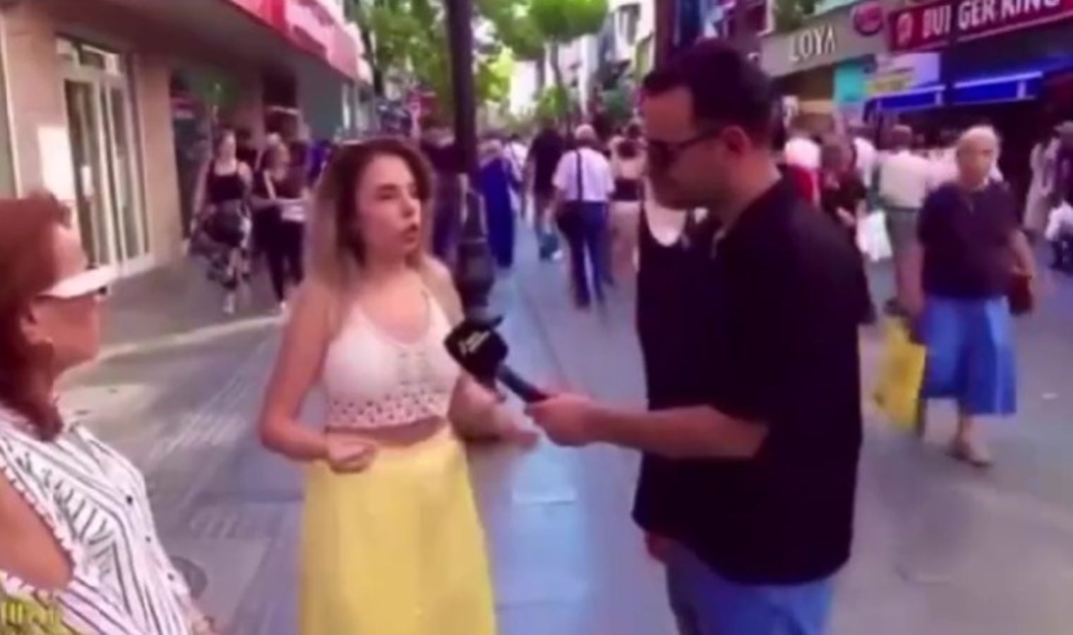 İzmir’de Sokak Röportajı Sonrası Tutuklama Tepkisi