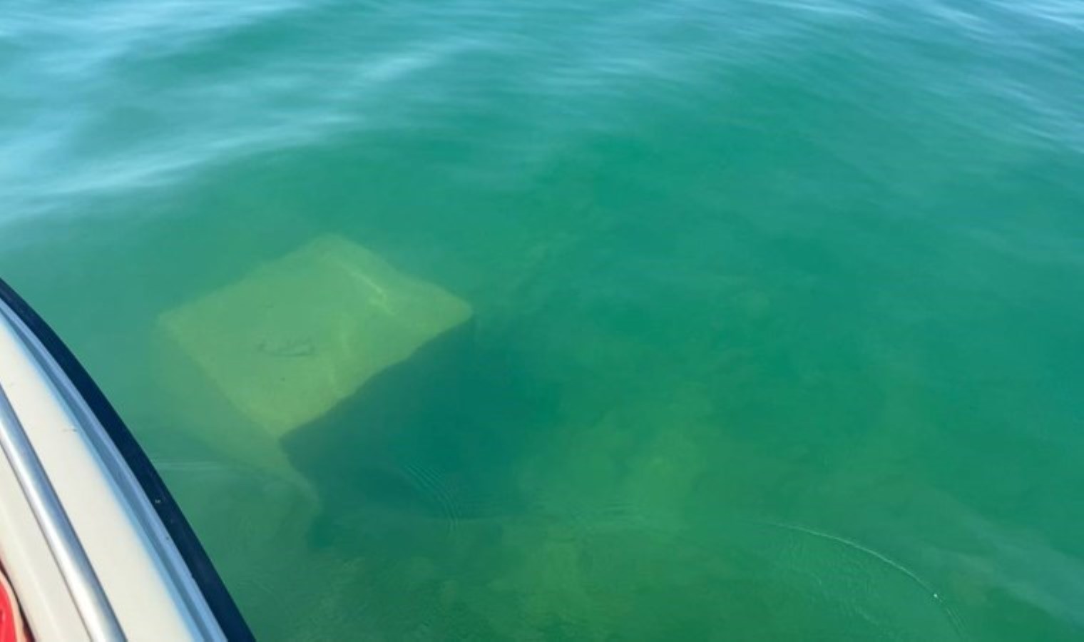 İznik Gölü’nde bulunan cisim merak konusu oldu: Dalgıç arkeologlar inceleme yapacak