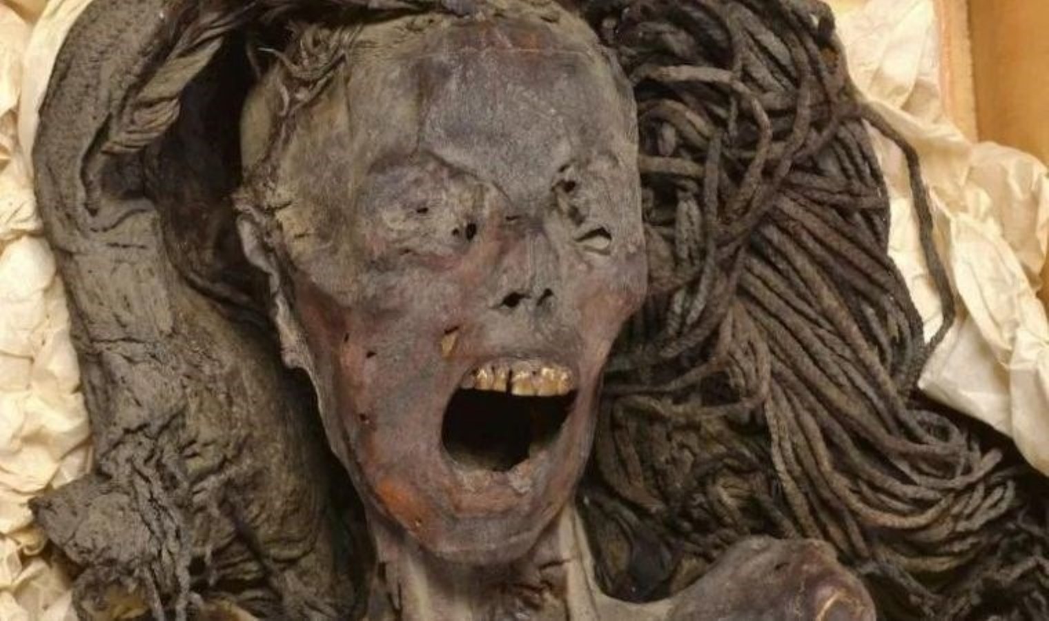 Mısır’ın Gizemli Çığlık Atan Kadını: Mumyası ve Tarihi Buluntular