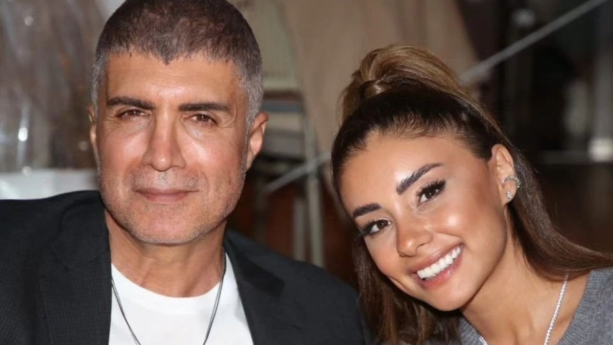 Müzikçi Özcan Deniz’den babalık açıklaması geldi! “Artık 53 yaşındayım”