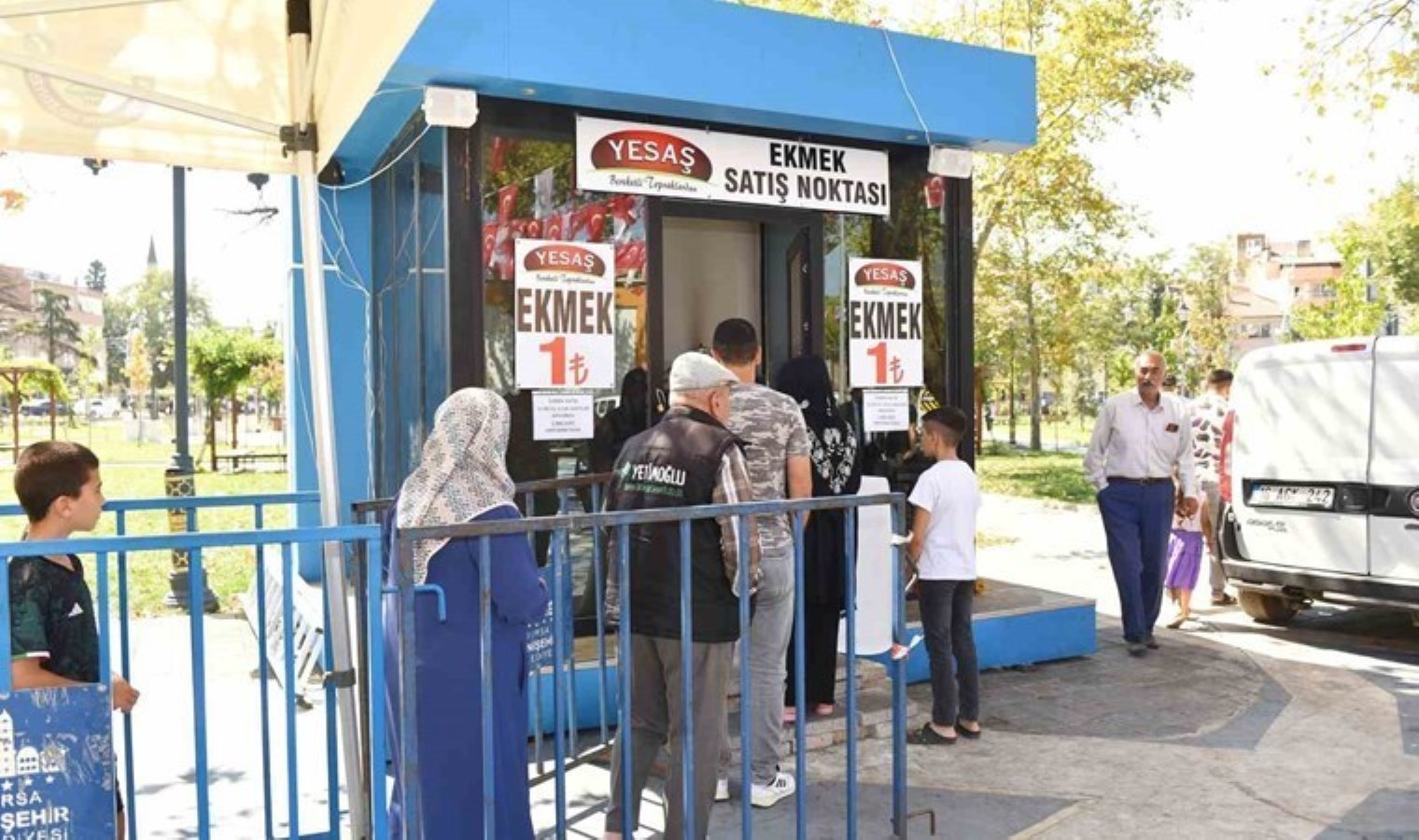 O ilçede ekmek 1 TL’den satılmaya başlandı!