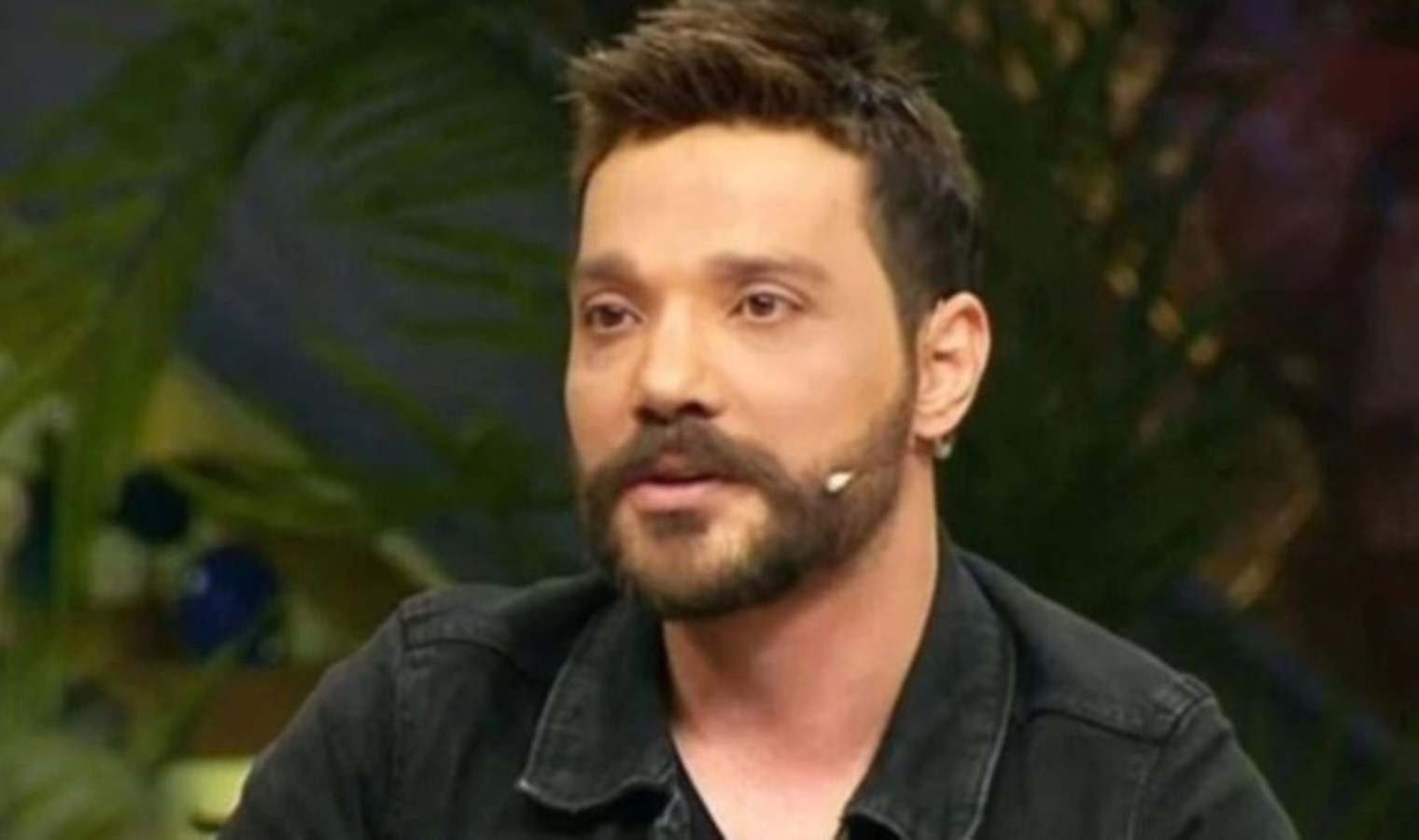 Oğuzhan Uğur’dan bakanın ‘başörtü’ sözlerine tepki