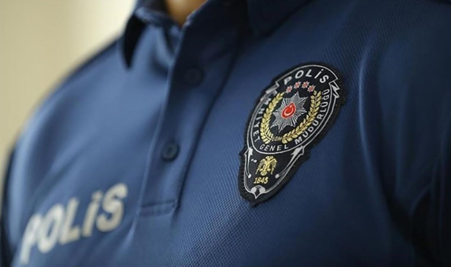 Resmi Gazete’de yayımlandı: Polis Amirleri Eğitim Merkezi’ne 360’ı erkek, 90’ı kadın 450 öğrenci alınacak