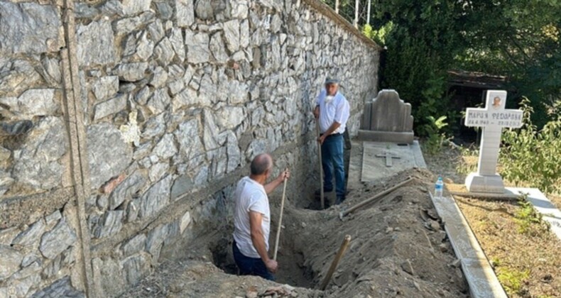 Şişli’de Rum Ortodoks Mezarlığı’nda kaçak kazı: 4 defineci suçüstü yakalandı!