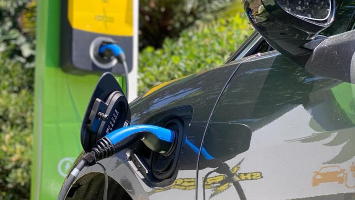 Site ve apartmanlarda şarj ünitesi suramı için çoğunluk oyu kâfi