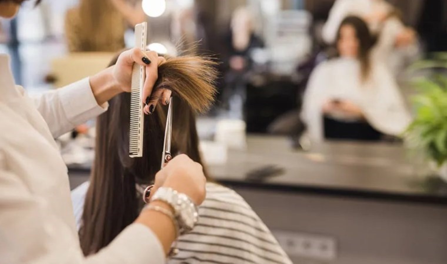 Tepkiler Bakanlığa geri adım attırdı: Kadın kuaförleri ve güzellik merkezleri ‘pazar günleri kapalı olma kararından’ muaf tutuldu