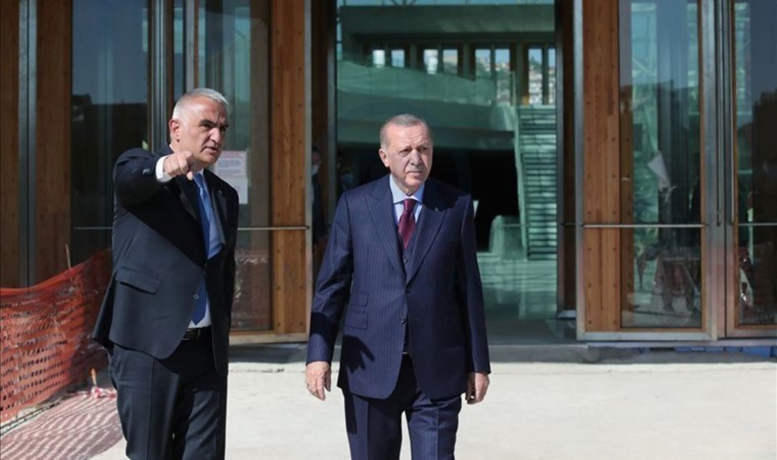 Turizm Bakanı Mehmet Nuri Ersoy hakkında çarpıcı iddia! ‘Orman arazisini otel yapmak için kendi şirketine tahsis etti’