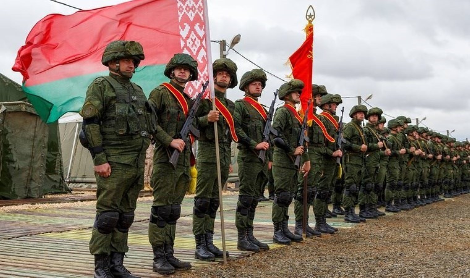 Ukrayna’dan Belarus’a çağrı: ‘Sınırdaki askerleri geri çekin’