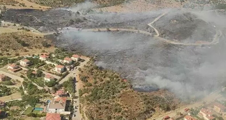 Urla’da Otluk Alanda Yangın Çıktı