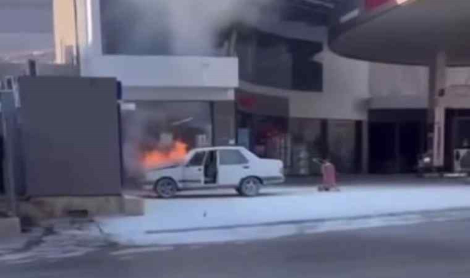 Üsküdar’da akaryakıt istasyonunda faciadan dönüldü