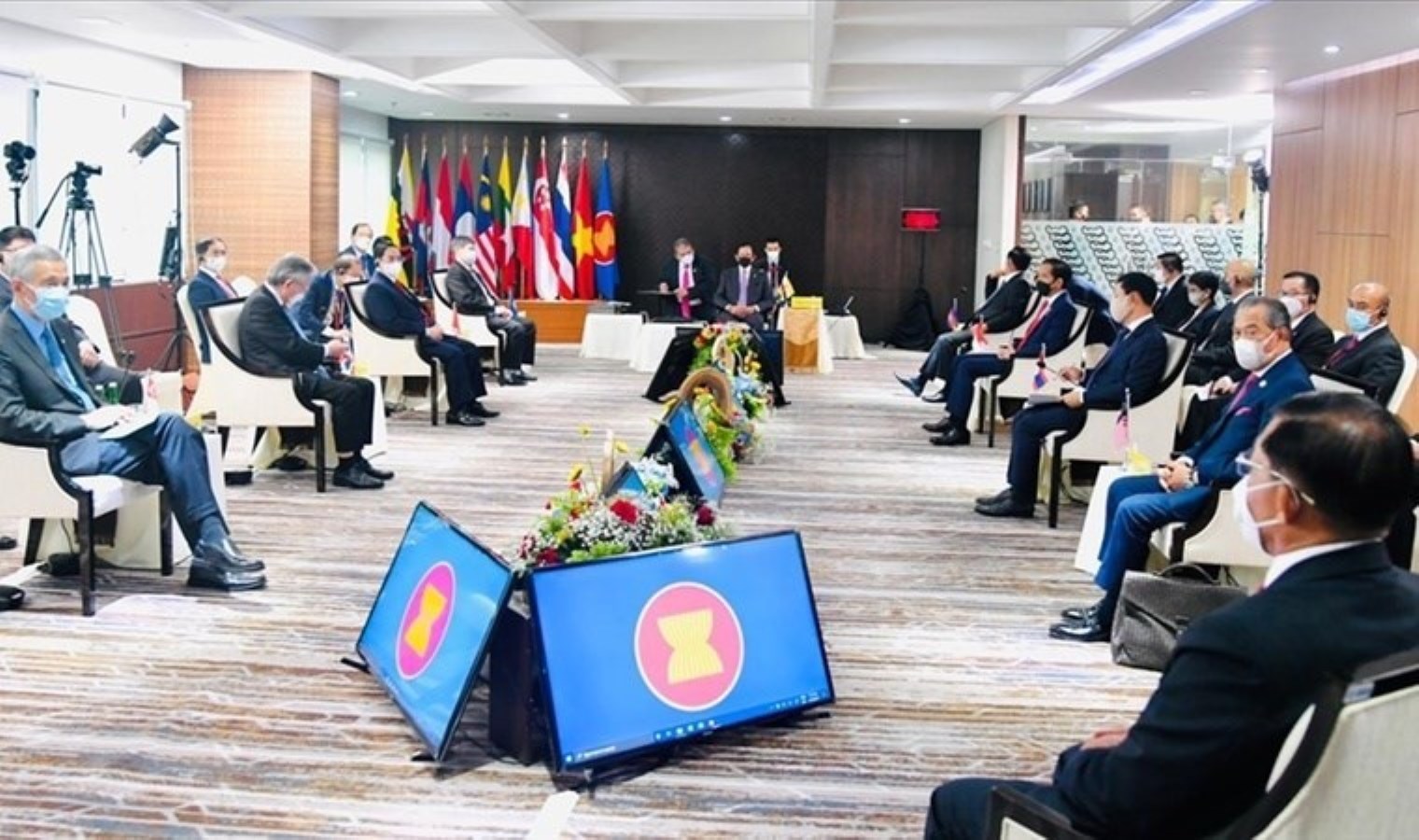 Vang Yi’den ASEAN-Çin İlişkilerine Övgü ve İşbirliği Çağrısı