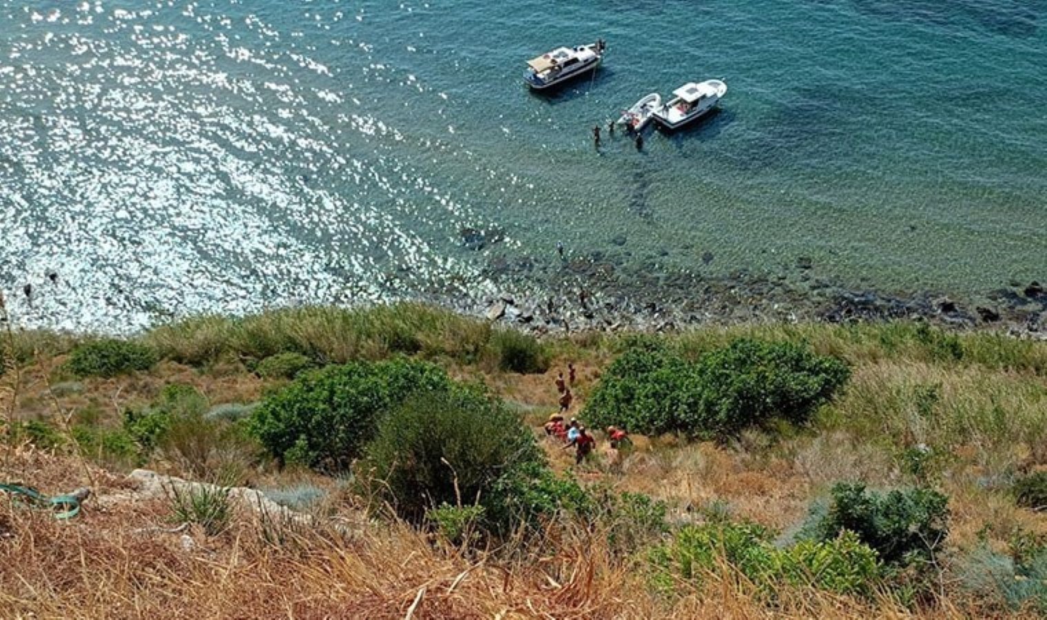 Yeniköy’de Uçurumdan Düşen Şafak Yıldız’a Acil Yardım