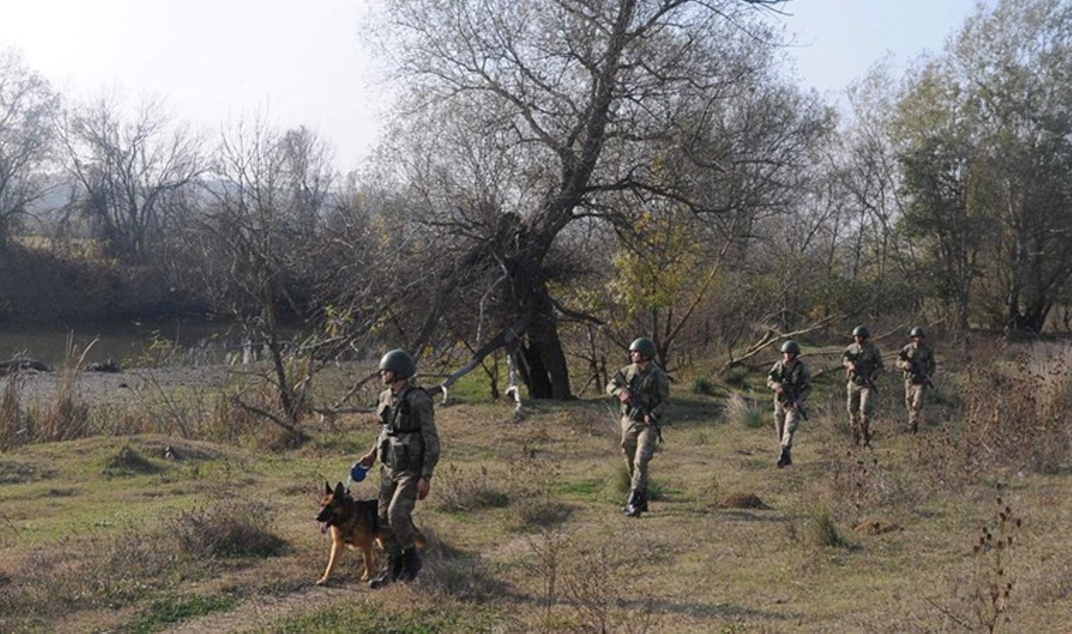 Yunanistan’a kaçmak isteyen 2 FETÖ şüphelisi yakalandı
