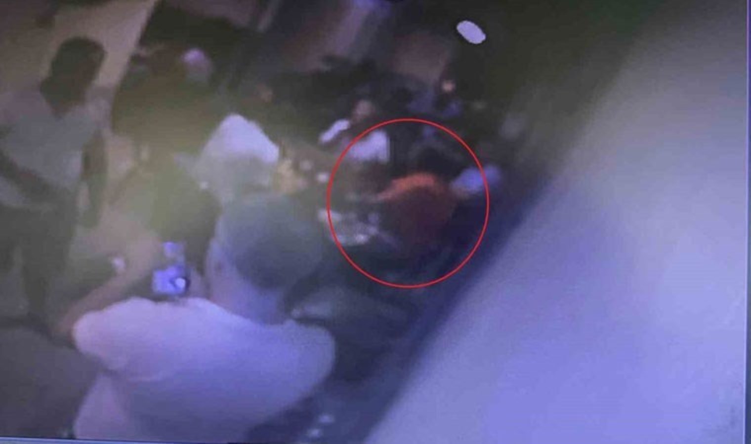 15 yıl hapis cezasıyla aranıyordu, okey oynarken böyle yakalandı