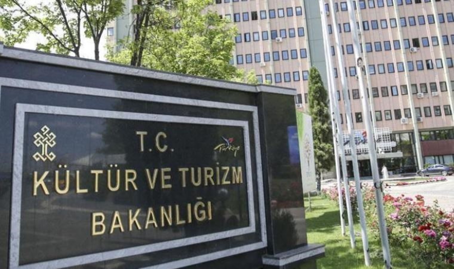 2 bin 700 yıl öncesine tarihlenen Bintepeler kolyesi Türkiye’ye iade edildi