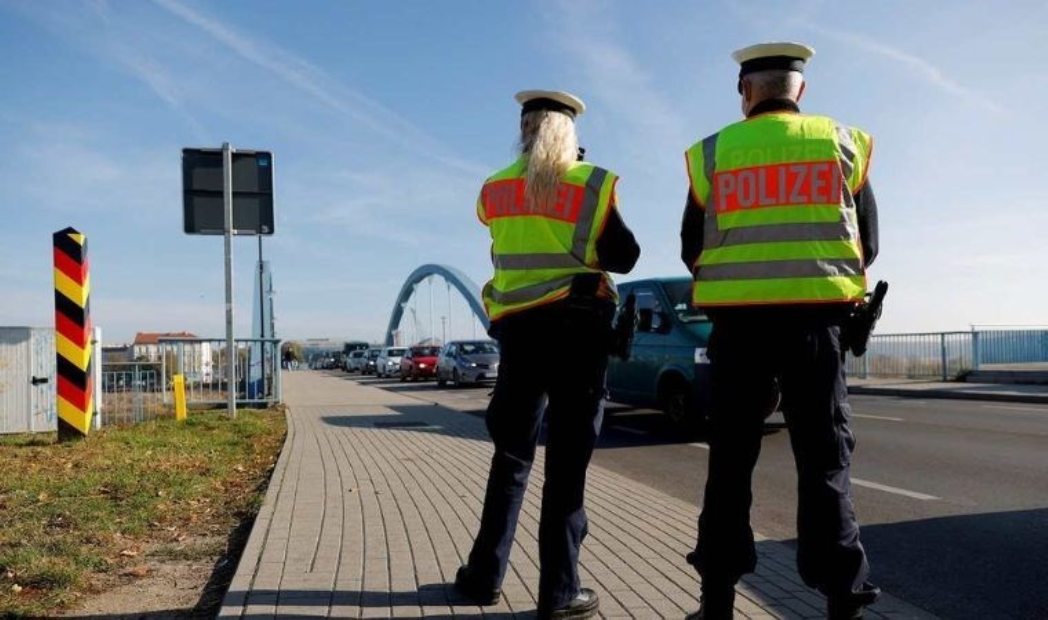 AB Komisyonundan Almanya’nın kara sınırlarında kontrol kararına tepki