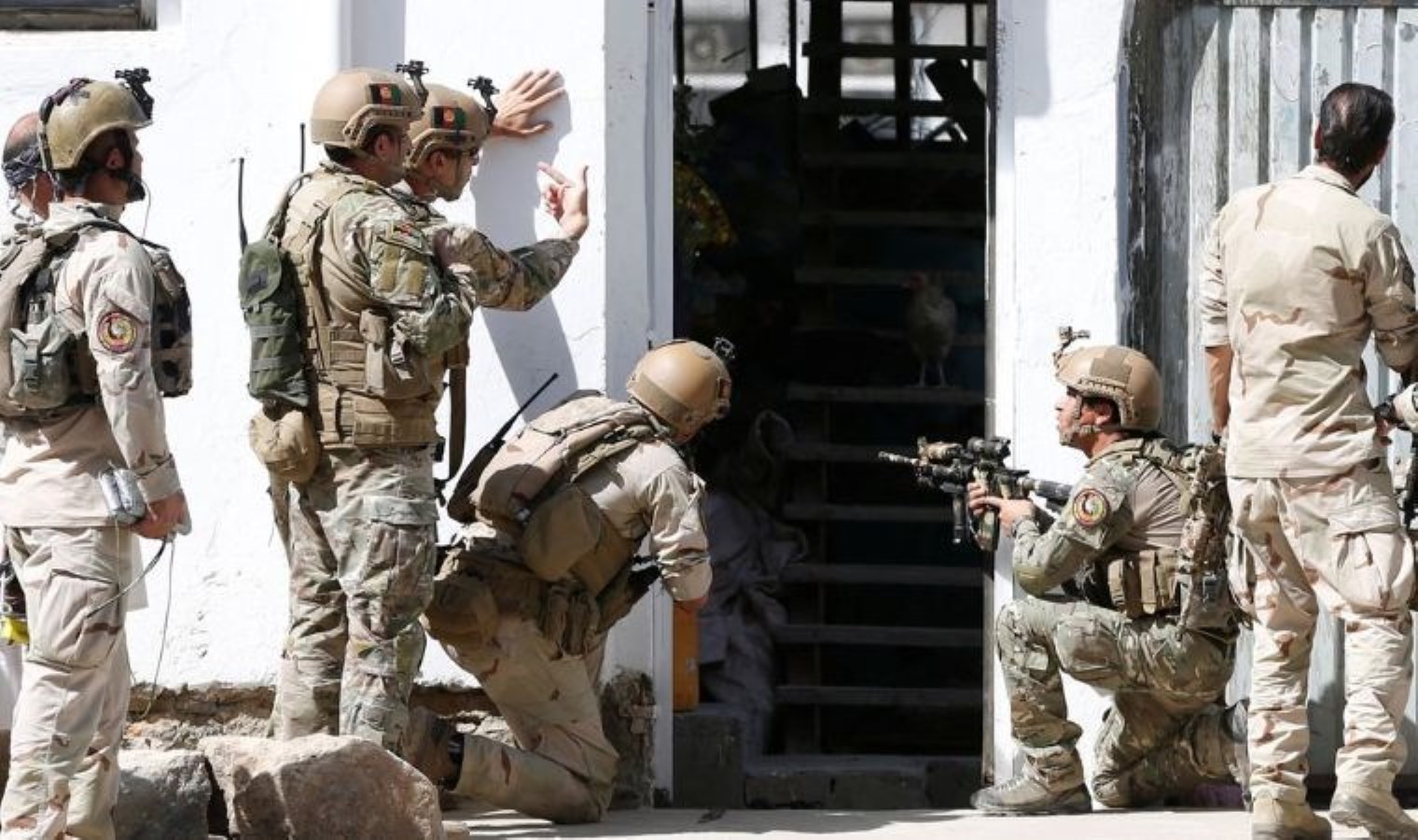 Afganistan’da en az 14 Şii’nin öldürüldüğü saldırıyı terör örgütü DEAŞ üstlendi