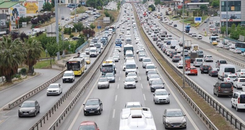 Ağustos ayında 211 bin 389 adet taşıtın trafiğe kaydı yapıldı