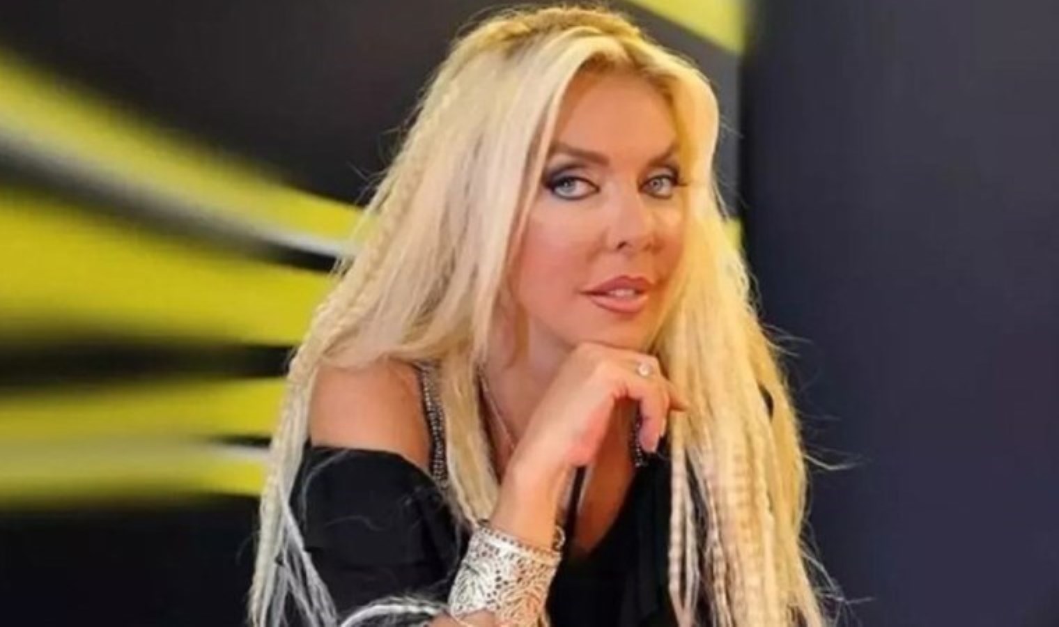 Ahu Tuğba’nın kızı Anjelik Calvin’den ‘cenaze töreni’ açıklaması