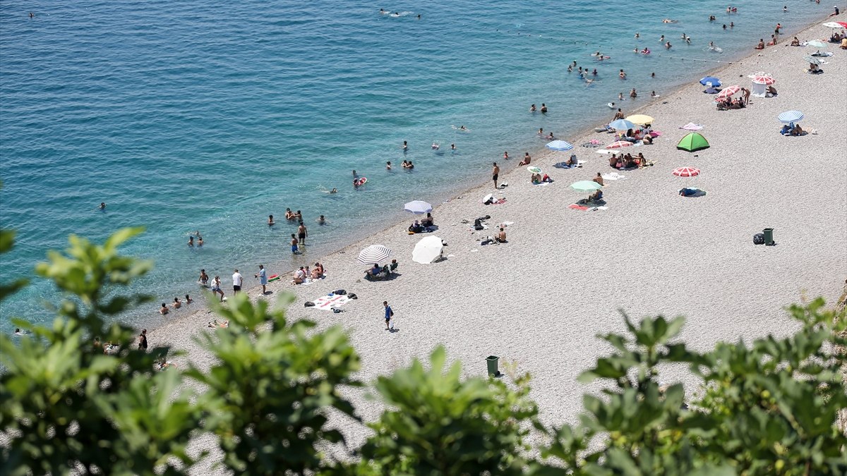 Antalya’ya bu yıl gelen turist sayısı 13,5 milyonu geçti