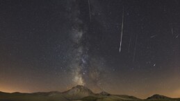 Araştırma: Uzay çöpü, ilk insan yapımı meteoru yaratabilir