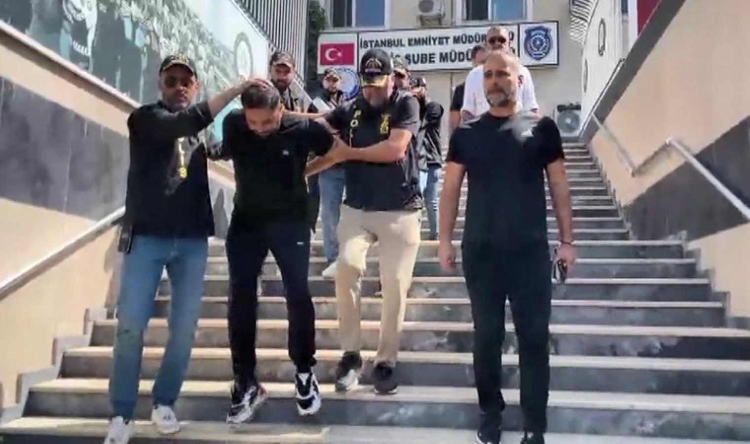 Ataşehir’deki cinayetle ilgili 3 şüpheli gözaltına alındı