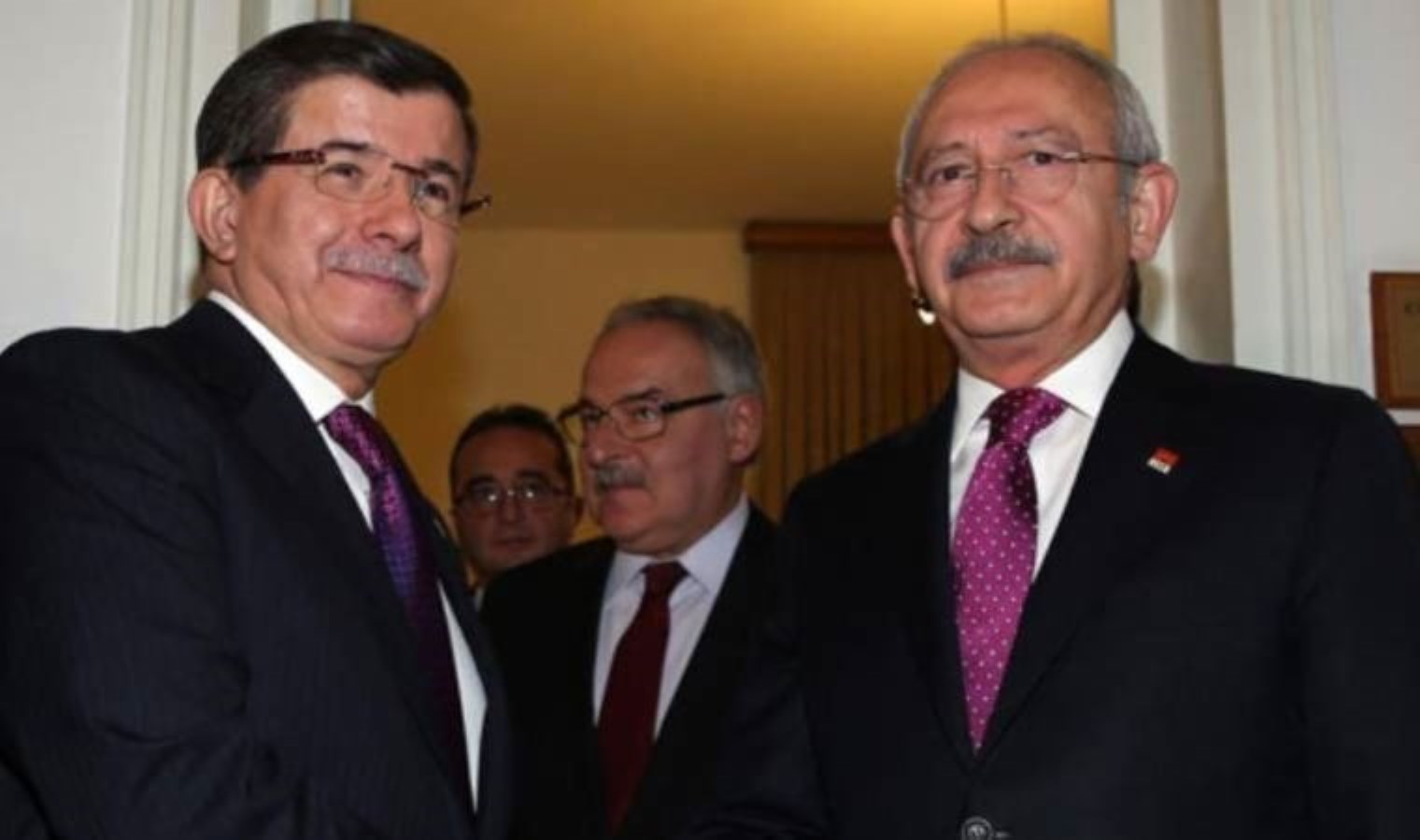 AYM’den Kılıçdaroğlu’nun Davutoğlu’na yönelik ‘ileri derecede geri zekalı’ söylemine ilişkin karar