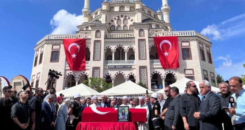 Ayşenur Ezgi Eygi, son yolculuğuna uğurlanıyor