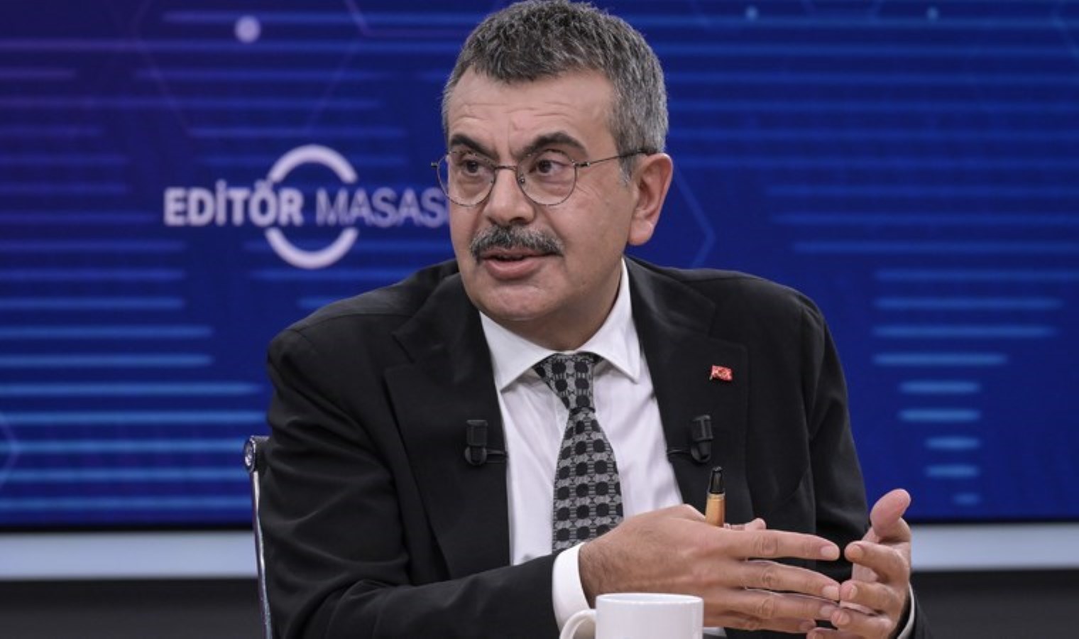 Bakan Tekin’den ‘kayıt ücreti’, ‘sınıf anneliği’ ve ‘devamsızlık’ açıklaması: Af mı geliyor?