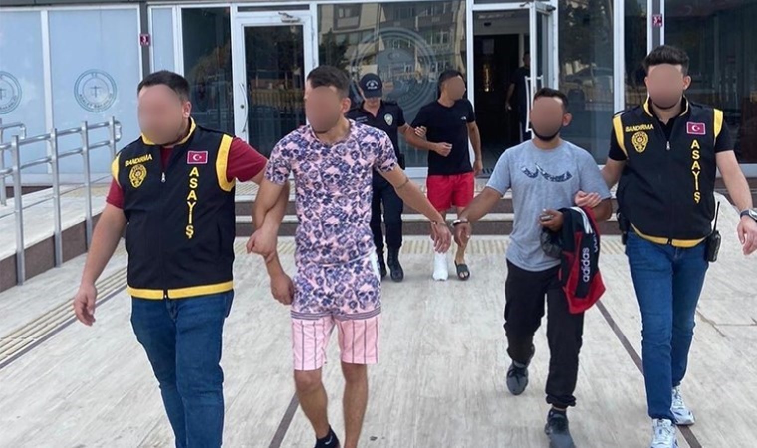 Bandırma’da hırsızlık şebekesi çökertildi: 3 şüpheli yakalandı
