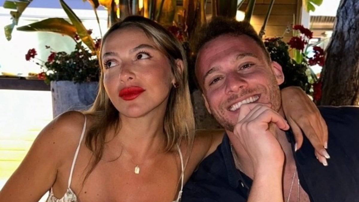 Beraber Venedik’e gittiler! Kerem Bürsin’in yaptığı şaka Hadise’yi korkuttu