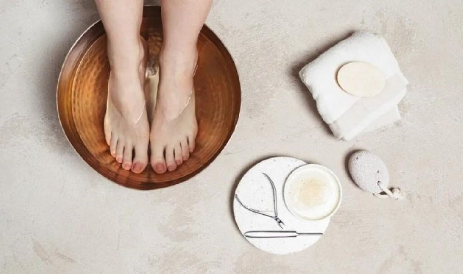 Bu yöntemler sertleşmiş ölü derilerden kalıntı dahi bırakmıyor: Nasırlar için uygulayabileceğiniz 6 doğal çözüm