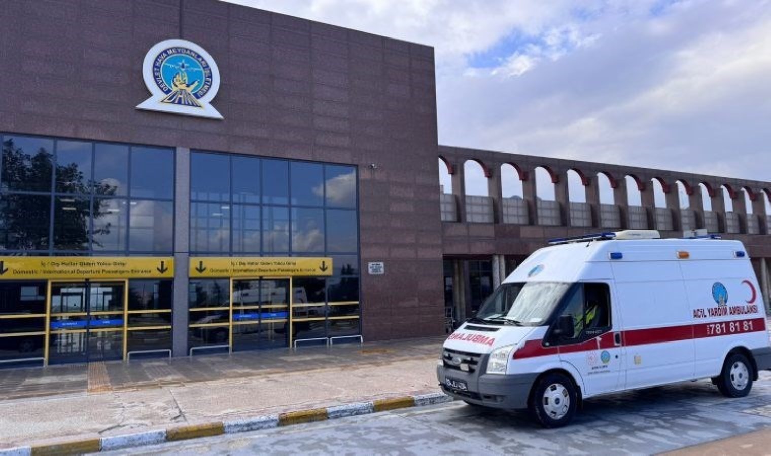 Bursa’da işçi servisi devrildi: Çok sayıda işçi yaralandı!