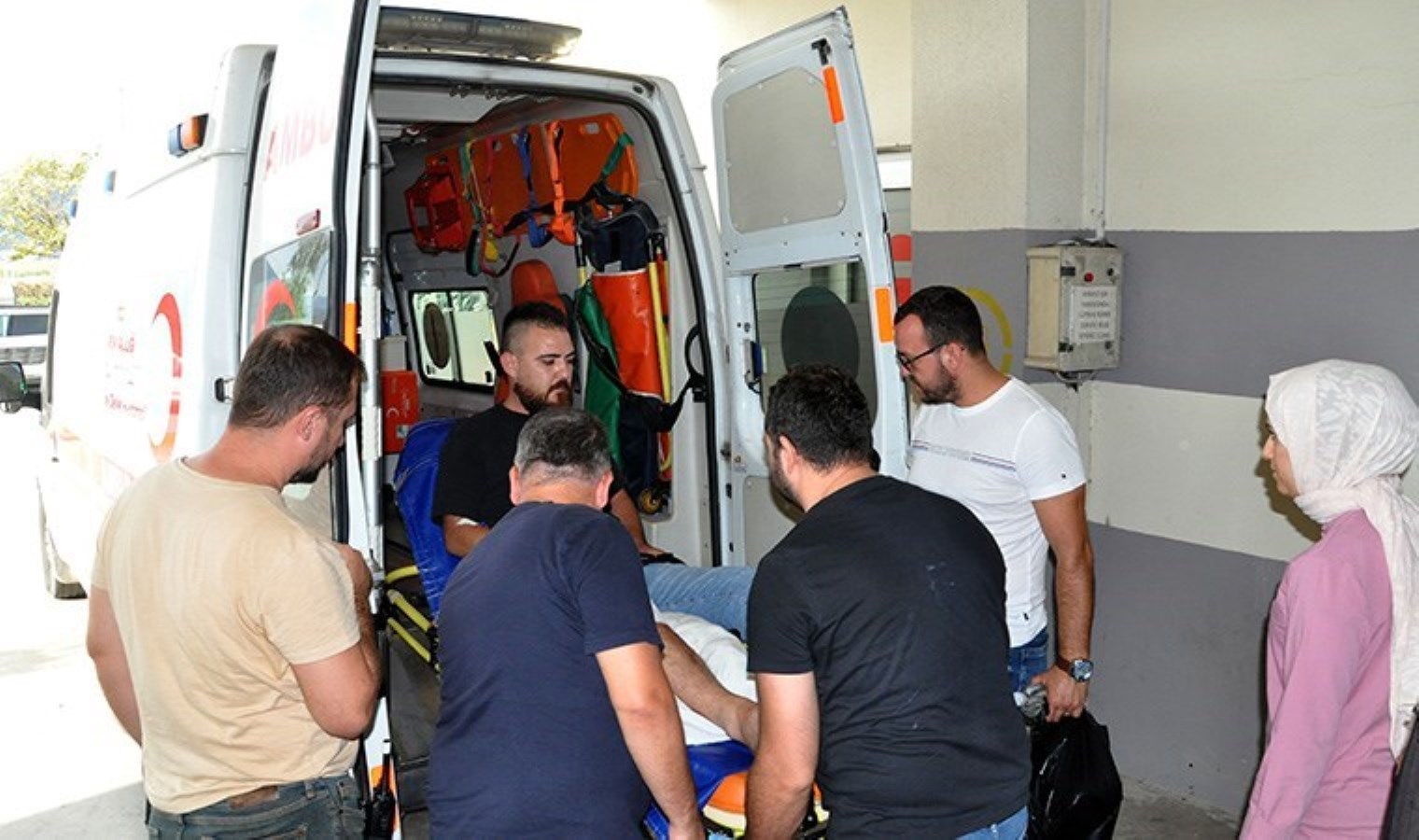 Bursa’da kaçan şüphelinin ateş ettiği polis memuru yaralandı