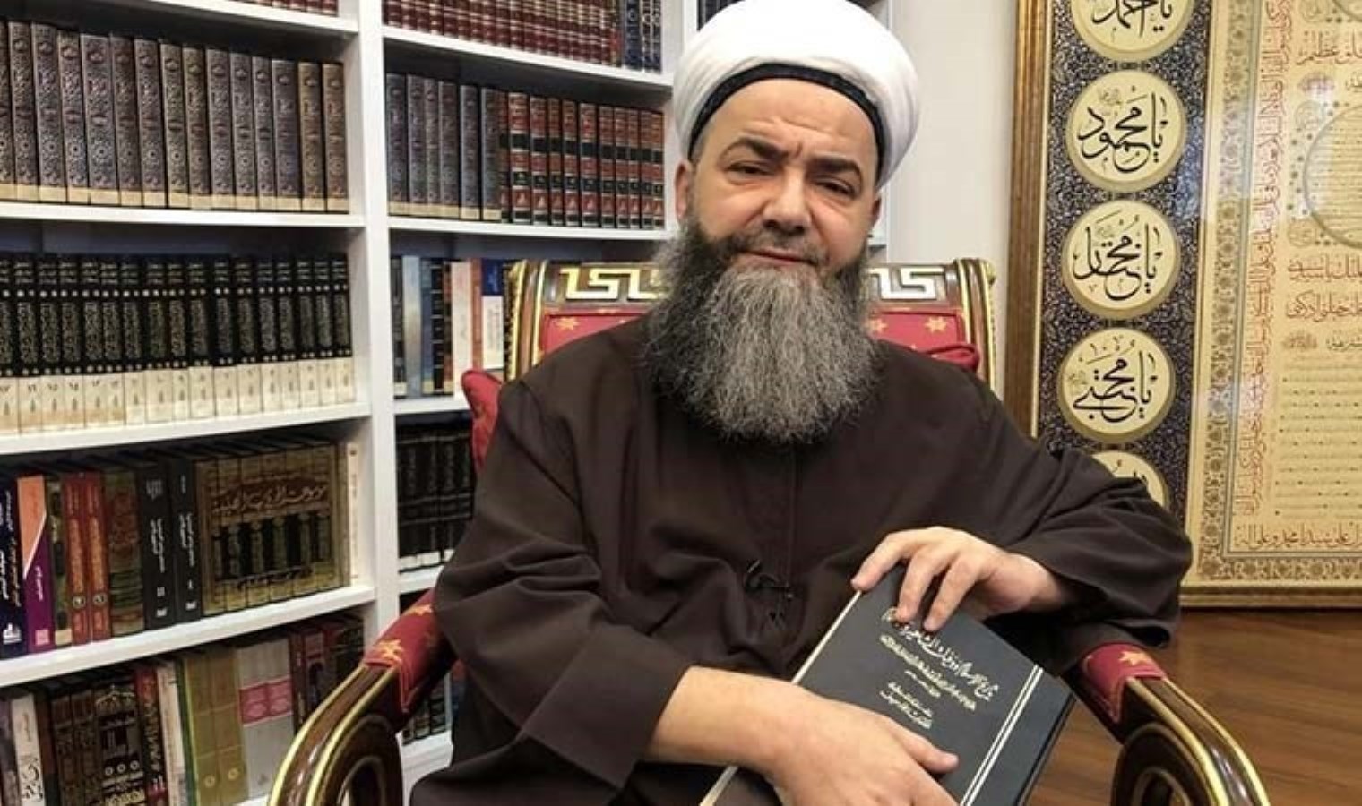 ‘Cübbeli Ahmet’ 6 yaşındaki çocuğunu evlendiren Yusuf Ziya Gümüşel’e sahip çıktı