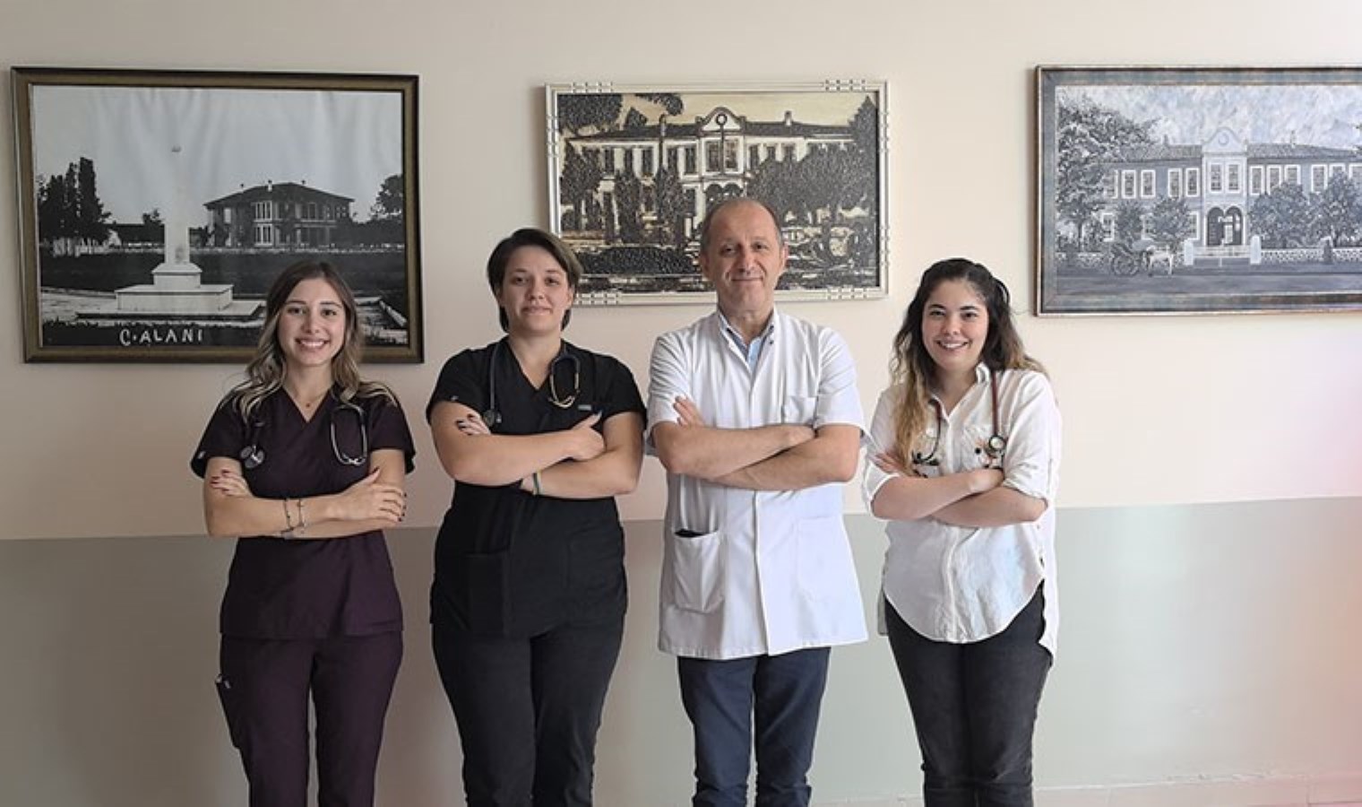 Doğdukları hastaneye atanan 5 genç doktor, ilk nöbetlerini tuttu